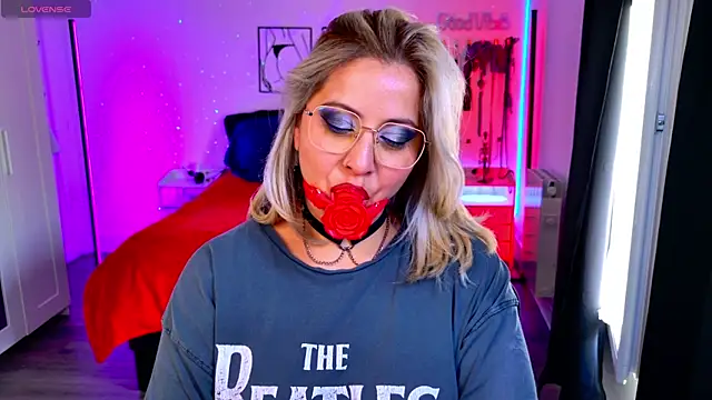 blackwidow s1 online show from April 2026 05:59:02 PM