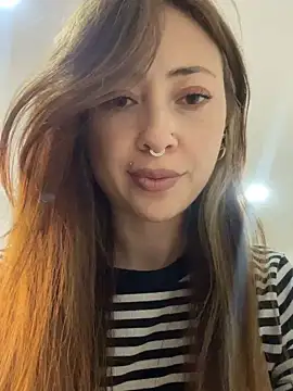 Snapshot of Sofii_gold chatting on December 2024 01:57:02 AM Sofii gold online show from December 2024 01:57:02 AM