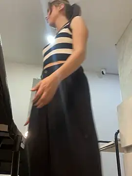 Snapshot of Sofii_gold chatting on December 2024 11:20:01 PM Sofii gold online show from December 2024 11:20:01 PM