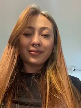 Snapshot of Sofii_gold chatting on December 2024 03:22:02 AM Sofii gold online show from December 2024 03:22:02 AM