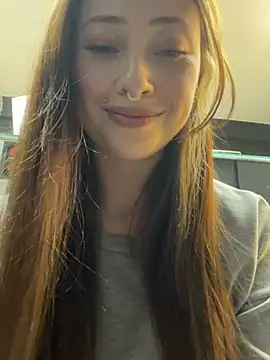 Snapshot of Sofii_gold chatting on December 2024 03:26:02 AM Sofii gold online show from December 2024 03:26:02 AM