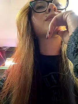 Snapshot of Sofii_gold chatting on October 2025 02:24:01 AM Sofii gold online show from October 2025 02:24:01 AM