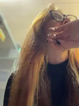 Snapshot of Sofii_gold chatting on March 2025 04:16:02 AM Sofii gold online show from March 2025 04:16:02 AM