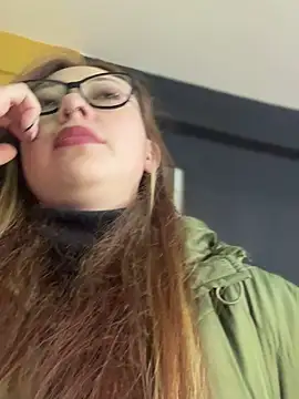 Snapshot of Sofii_gold chatting on March 2025 12:31:01 AM Sofii gold online show from March 2025 12:31:01 AM