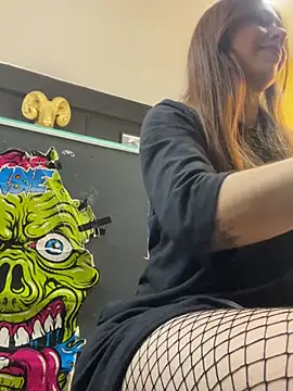 Snapshot of Sofii_gold chatting on December 2024 09:48:01 PM Sofii gold online show from December 2024 09:48:01 PM