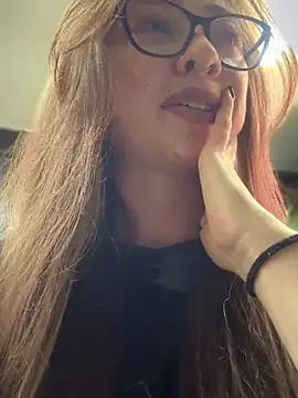 Snapshot of Sofii_gold chatting on March 2025 10:53:01 PM Sofii gold online show from March 2025 10:53:01 PM