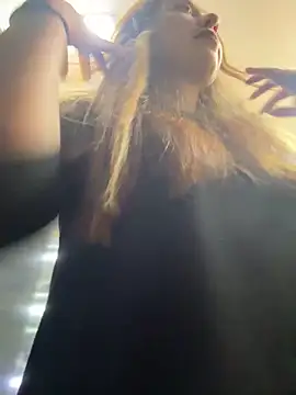 Snapshot of Sofii_gold chatting on March 2025 02:08:01 AM Sofii gold online show from March 2025 02:08:01 AM