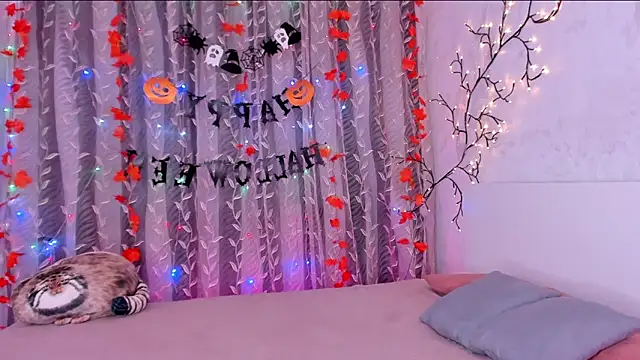 space cowgirl online show from November 2025 06:55:01 PM