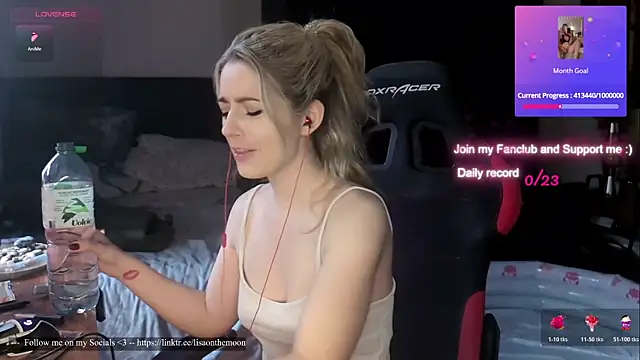 Lisaonthemoon online show from July 2026 06:47:01 PM