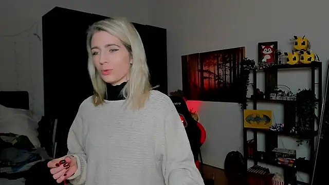 Lisaonthemoon online show from February 2026 06:18:01 PM