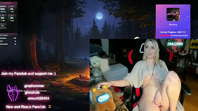 Snapshot of Lisaonthemoon chatting on March 2025 10:47:01 PM Lisaonthemoon online show from March 2025 10:47:01 PM