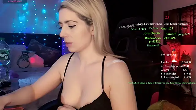 Lisaonthemoon online show from June 2026 06:35:01 PM