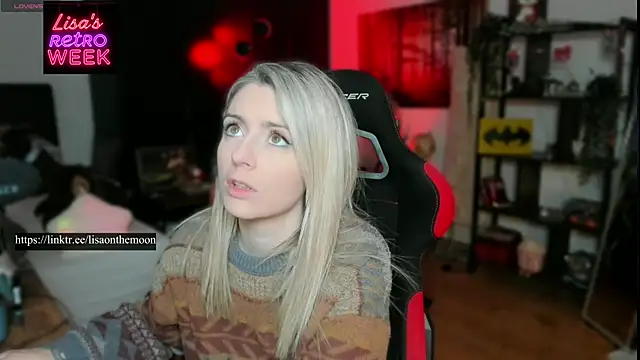 Snapshot of Lisaonthemoon chatting on February 2025 09:25:02 PM Lisaonthemoon online show from February 2025 09:25:02 PM