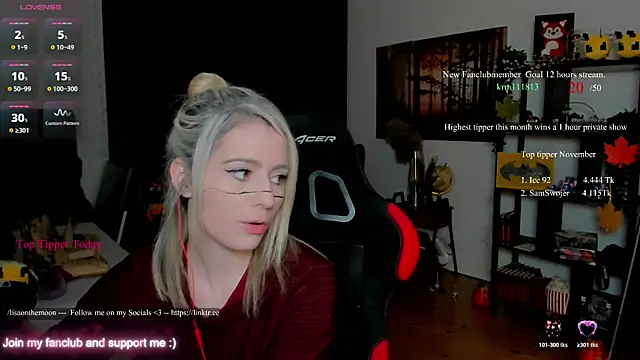 Lisaonthemoon online show from November 2025 07:03:01 PM