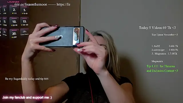 Lisaonthemoon online show from November 2025 05:16:02 PM