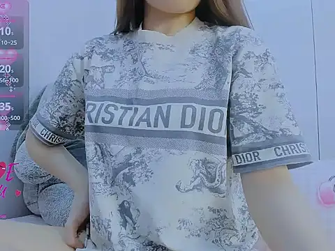 Linh diudang online show from March 2026 02:24:02 AM