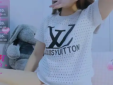 Linh diudang online show from April 2026 01:20:02 AM