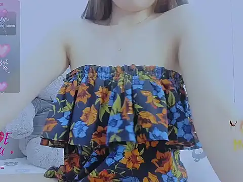 Linh diudang online show from December 2025 03:18:01 AM