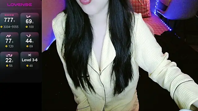 Snapshot of _Viviann_ chatting on October 2025 03:20:02 PM Viviann online show from October 2025 03:20:02 PM