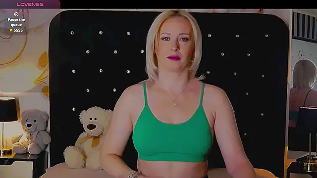 OliviaShaw23 online show from January 2026 09:55:01 PM