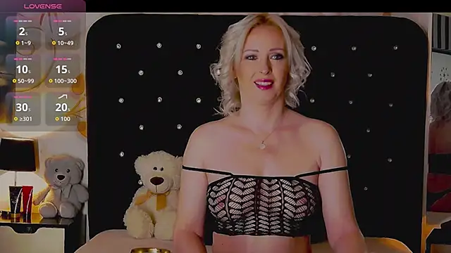 OliviaShaw23 online show from February 2026 09:14:01 PM