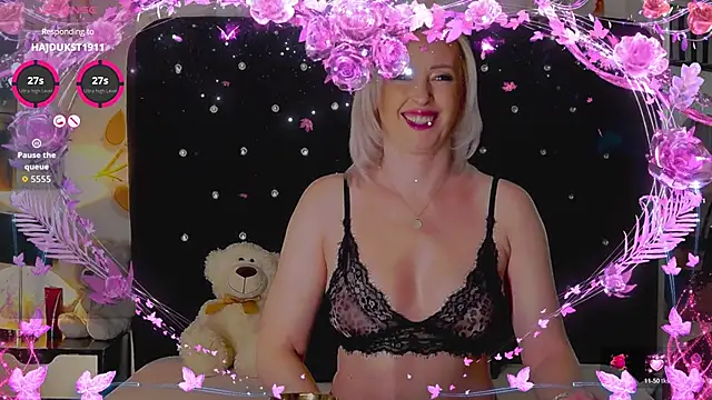 OliviaShaw23 online show from March 2026 07:43:02 PM