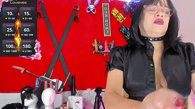 jena derboo online show from September 2025 10:32:02 AM