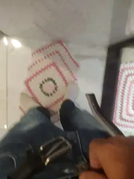 dredre1069 online show from January 2026 07:29:02 PM