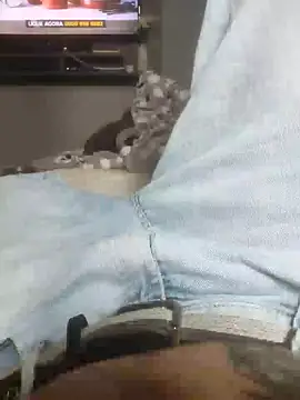 dredre1069 online show from November 2025 04:32:01 PM