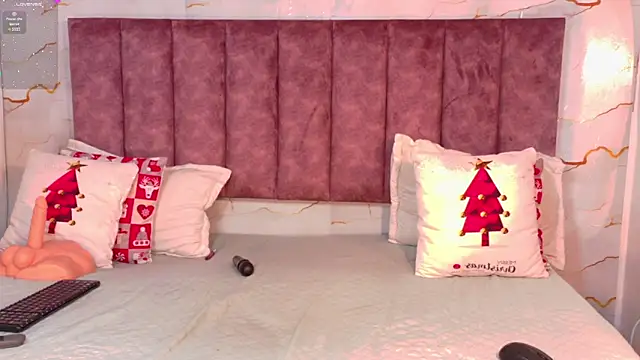 CheneellLorens online show from January 2026 05:16:01 PM