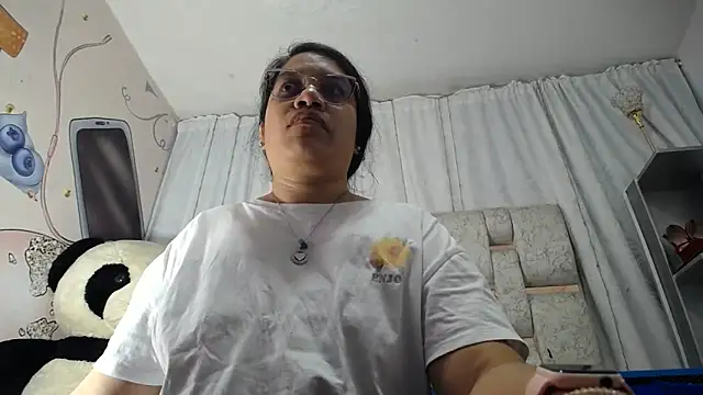 KEYRA-MILLER- online show from February 2026 02:14:02 AM