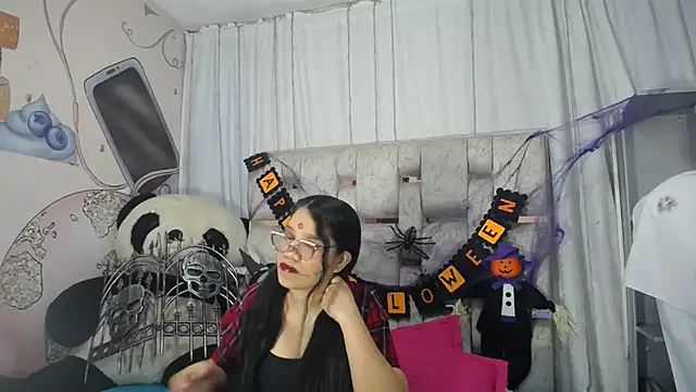 KEYRA-MILLER- online show from November 2025 02:29:01 AM