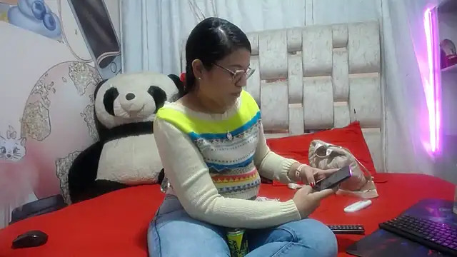 KEYRA-MILLER- online show from April 2026 02:46:01 AM