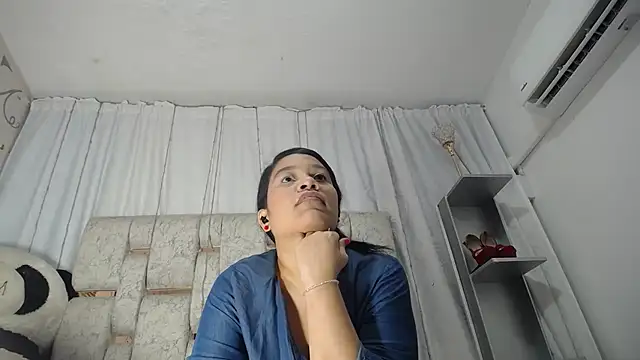 KEYRA-MILLER- online show from February 2026 02:00:01 AM