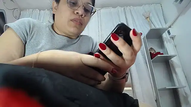 KEYRA-MILLER- online show from March 2026 01:40:01 AM