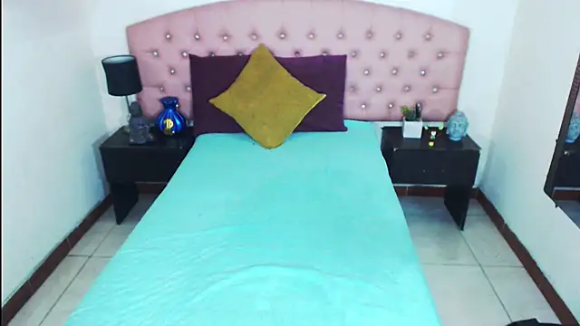 andrea safeira doll online show from January 2026 10:28:02 PM