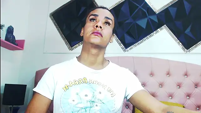 andrea safeira doll online show from September 2025 11:43:02 PM