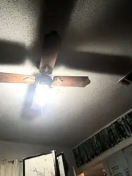 TexaSMESS 37 online show from December 2025 10:54:02 PM