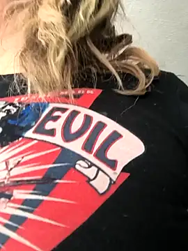 Snapshot of TexaSMESS_37 chatting on February 2026 04:40:01 PM TexaSMESS 37 online show from February 2026 04:40:01 PM