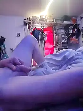 Snapshot of johnloonng chatting on February 2025 06:35:02 PM johnloonng online show from February 2025 06:35:02 PM