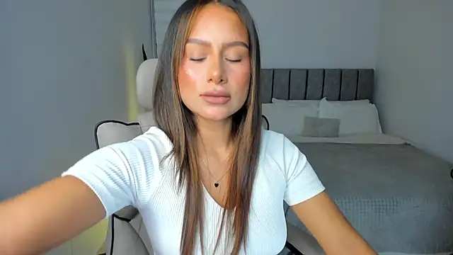AndreaMartini online show from February 2025 12:05:01 AM