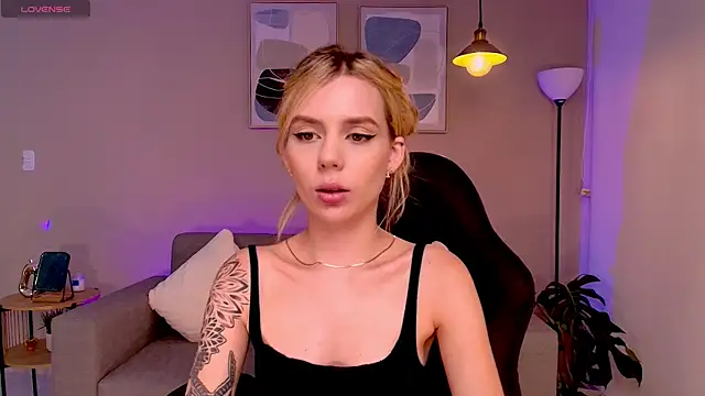 MirandaShaw online show from January 2025 11:49:02 PM