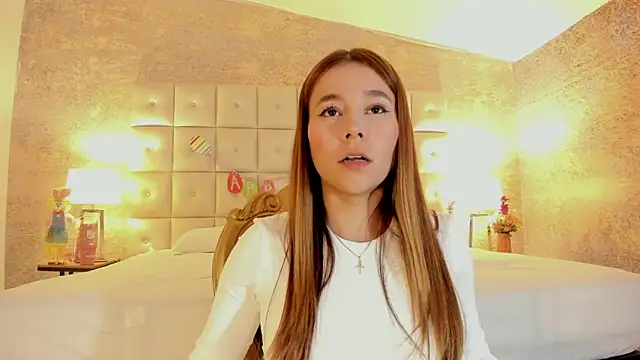 Lezy  online show from April 2026 07:40:02 PM