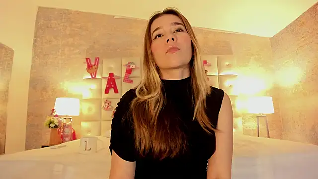 Lezy  online show from February 2026 07:35:01 PM