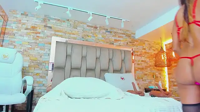 karla dunn online show from December 2025 08:39:01 PM