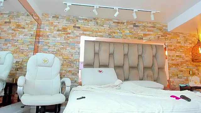 karla dunn online show from January 2026 09:07:02 PM