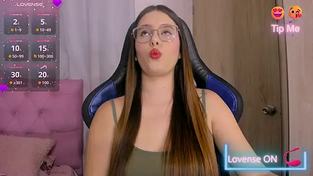 ParisShayk online show from March 2026 06:09:01 PM