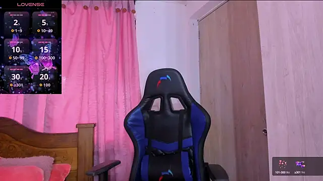 ParisShayk online show from November 2025 06:01:01 PM