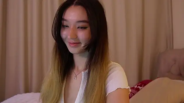 Sarasuo1 online show from January 2025 11:26:02 AM