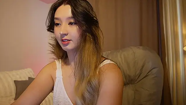 Sarasuo1 online show from September 2025 12:49:02 PM